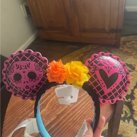 Disney Parks Mickey Ears Coco Día de Muerto Headband - Picture 5 of 5